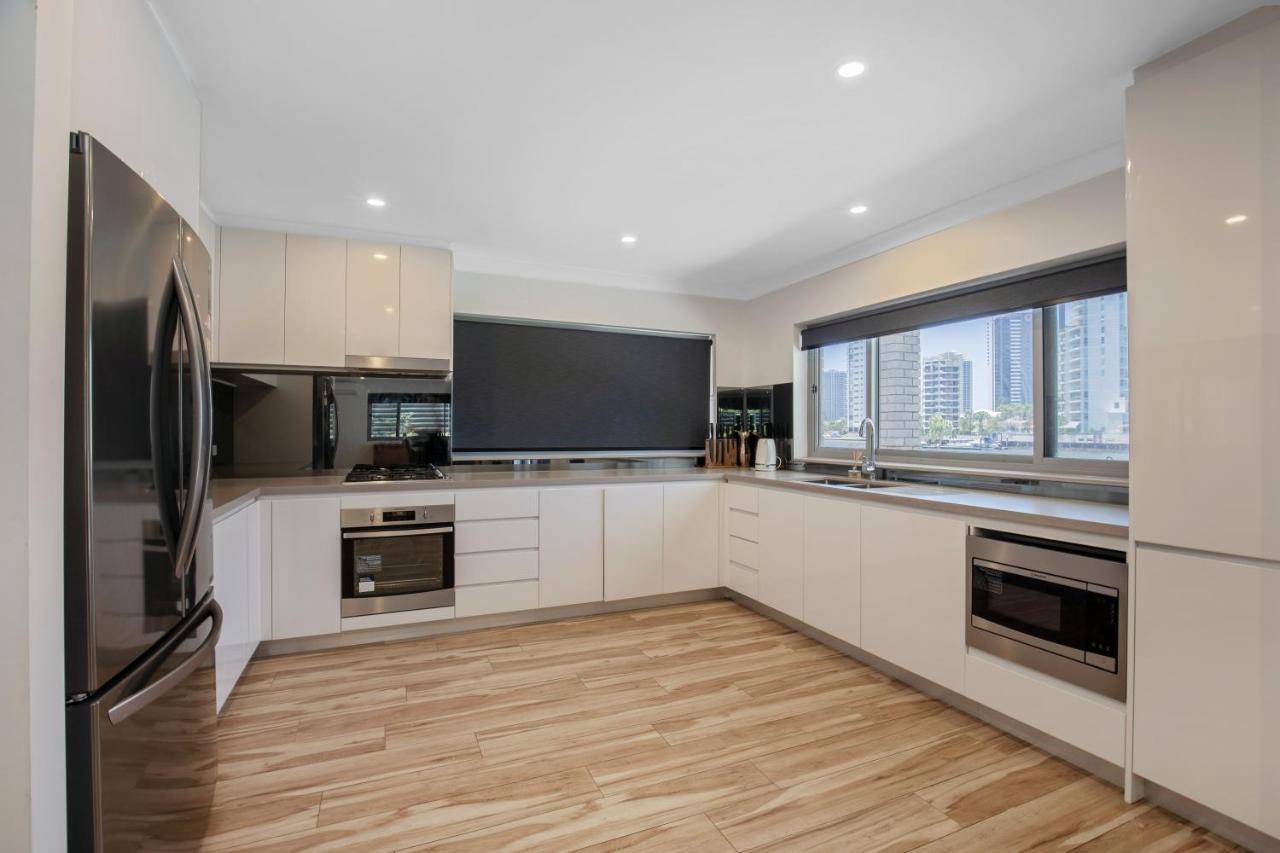 29 Stanhill Drive * Gold Coast